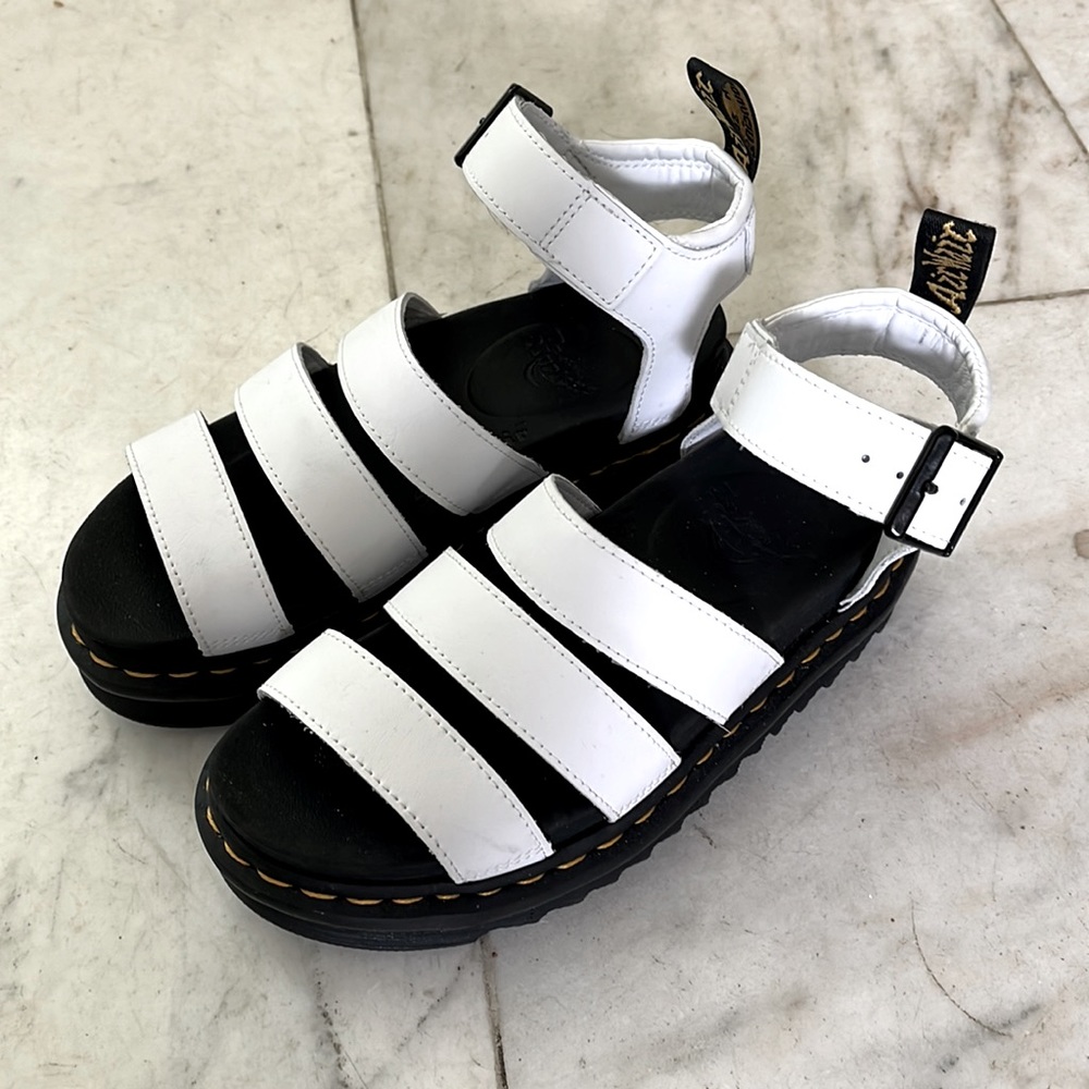NWOT. Dr. Martens The Blaire Sandals